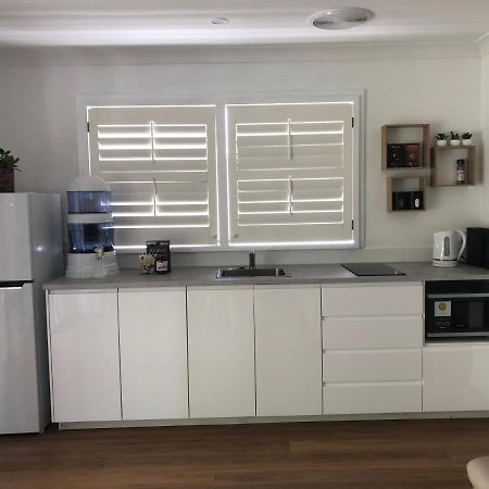 Marks Point Lakeside Bungalow מראה חיצוני תמונה